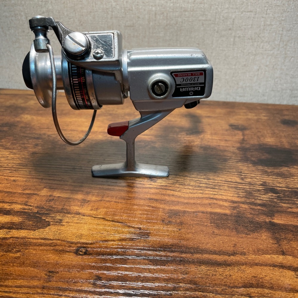 Daiwa 1300C Spinning‎ Reel Vintage Silver Ball Bearing High Speed Korea